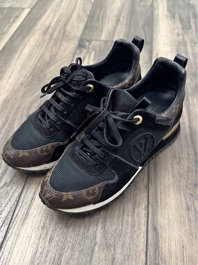 Louis Vuitton Black and Brown Monogram Men’s Low-Top Sneakers